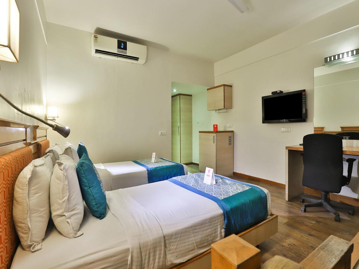 Oyo 1123 Hotel Rock Regency Amhedabad Dış mekan fotoğraf