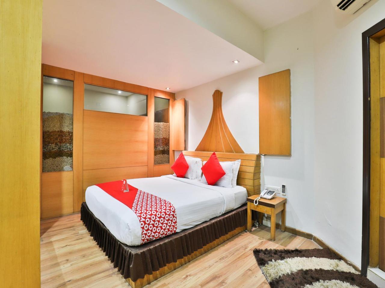 Oyo 1123 Hotel Rock Regency Amhedabad Dış mekan fotoğraf