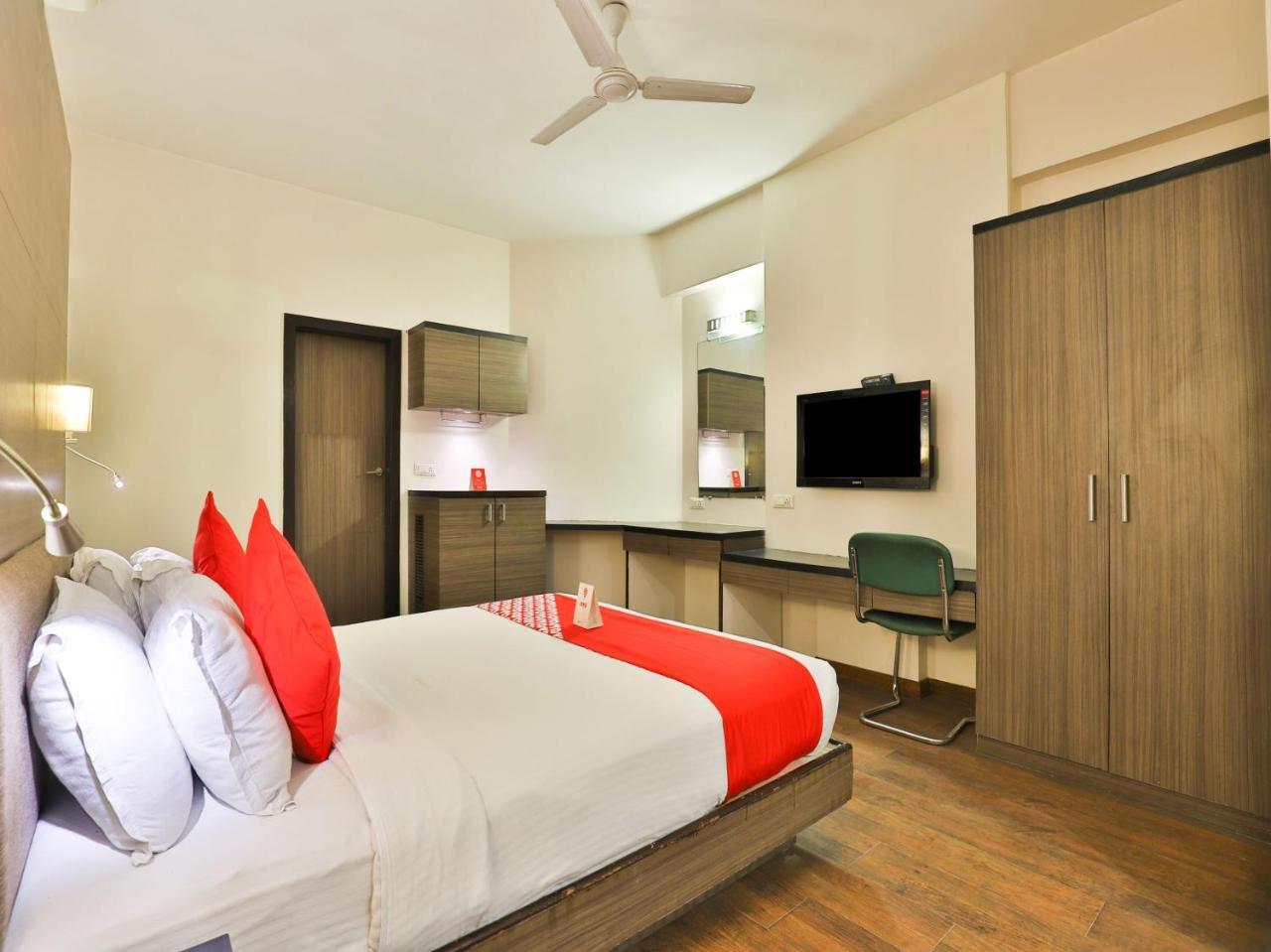 Oyo 1123 Hotel Rock Regency Amhedabad Dış mekan fotoğraf