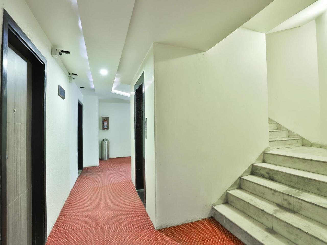 Oyo 1123 Hotel Rock Regency Amhedabad Dış mekan fotoğraf